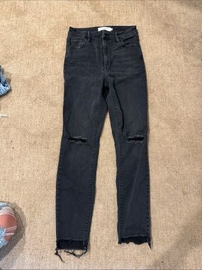 High-Rise Black Skinny Jeans with Knee Distress